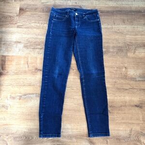 White house black market  size small skinny jeans